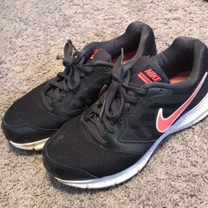Nike Sneakers Women’s size 8